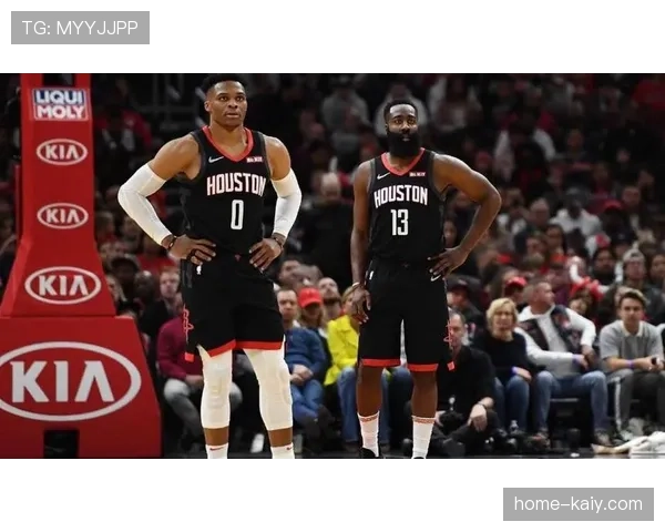 球迷数据分析社区热议：本赛季“跑轰”战术的复兴与数据支撑