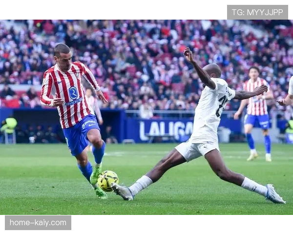 特写：在西甲马德里足球学校的悉尼分校，一位澳洲女孩的“西甲梦想”